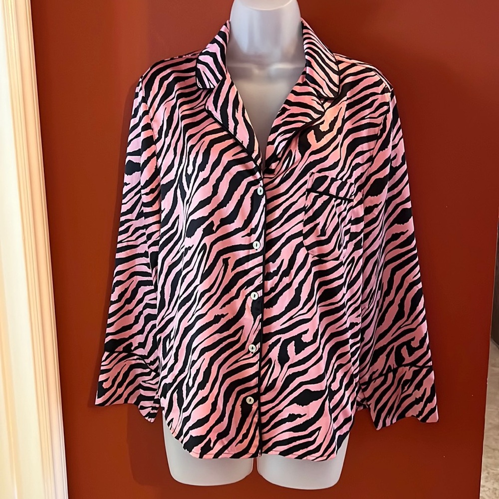 Victoria’s Secret Zebra Sleep Shirt